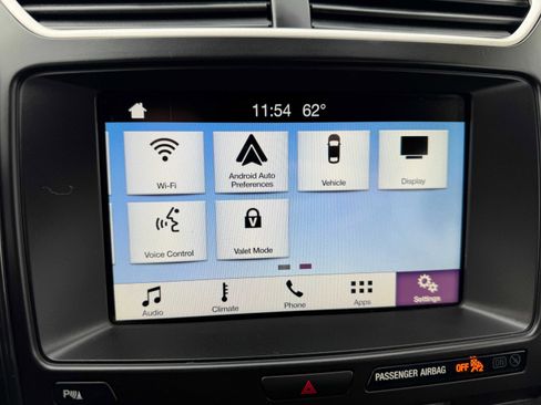 Used 2017 Ford Explorer XLT w/ Equipment Group 202A image 27