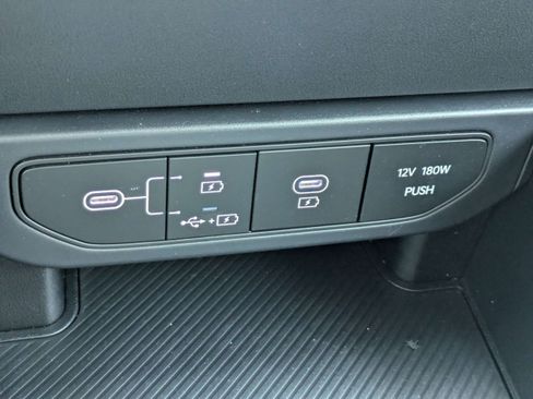 Used 2025 Kia K4 FWD image 19