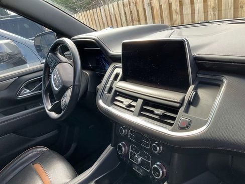 Used 2023 GMC Yukon AT4 w/ Technology Package image 10