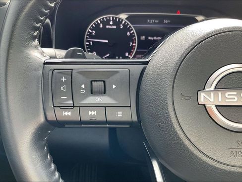 Used 2022 Nissan Pathfinder SV AWD/4WD image 26