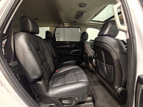 Used 2022 Kia Telluride EX w/ EX Premium Package AWD/4WD image 27