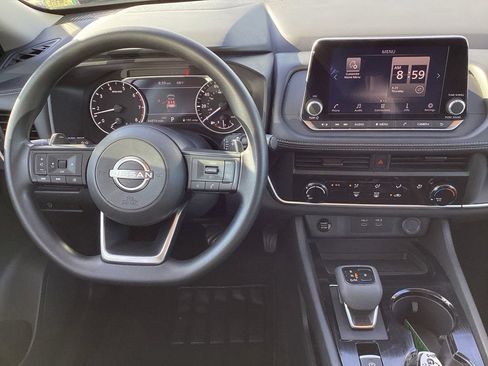 Used 2024 Nissan Rogue S AWD/4WD image 16