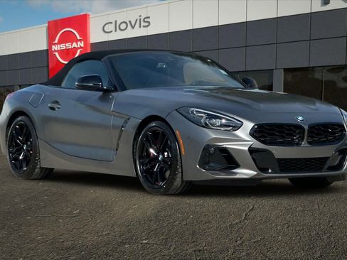 Used 2025 BMW Z4 M40i w/ Edition RWD image 10