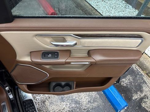 Used 2019 RAM 1500 Laramie AWD/4WD image 68