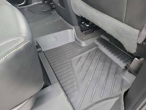 Used 2018 Chevrolet Tahoe Premier image 27