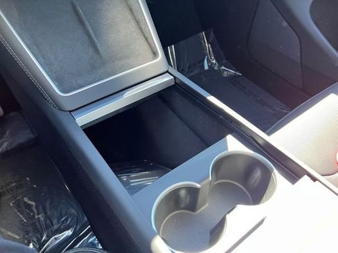 Used 2026 Tesla Model Y 2WD image 22