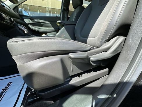 Used 2023 Buick Encore GX Preferred FWD image 20