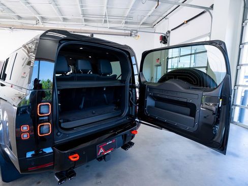 Used 2026 Land Rover Defender 130 X AWD/4WD image 53
