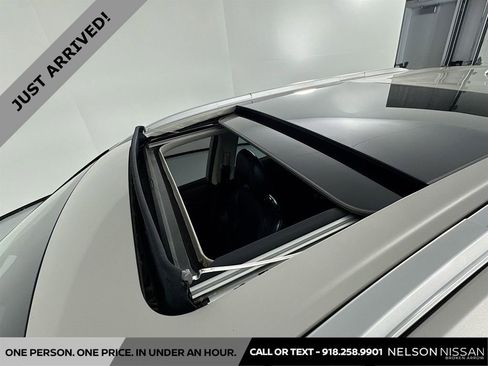 Used 2022 Nissan Rogue Platinum w/ Head-Up Display Package FWD image 23