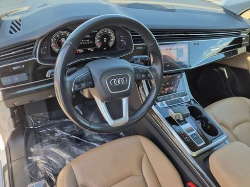 Used 2021 Audi Q7 3.0T Premium w/ Convenience Package AWD/4WD image 11