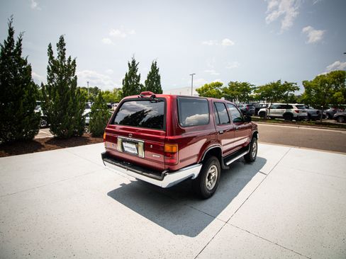 Used 1995 Toyota 4Runner SR5 AWD/4WD image 11