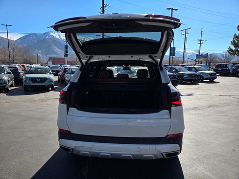 Used 2024 BMW X5 xDrive40i w/ Premium Package AWD/4WD image 7