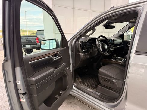 Used 2024 Chevrolet Silverado 1500 RST w/ Convenience Package II AWD/4WD image 12