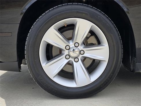 Used 2023 Dodge Challenger SXT image 11