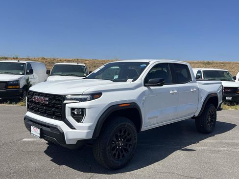 New 2026 GMC Canyon Elevation w/ Technology Package AWD/4WD image 7