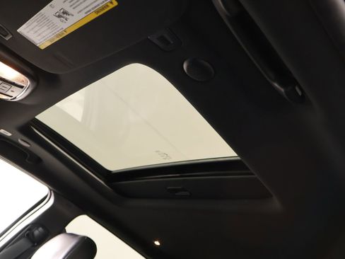 Used 2020 Jeep Grand Cherokee Limited X RWD image 16
