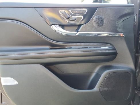 Certified 2023 Lincoln Corsair AWD image 23