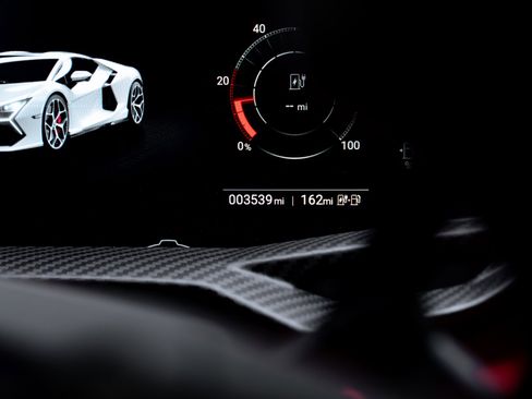 Used 2024 Lamborghini Revuelto AWD/4WD image 63