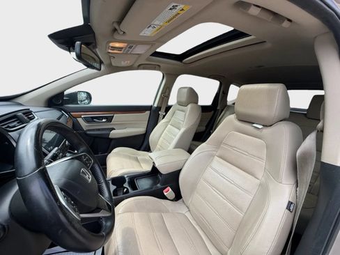 Used 2017 Honda CR-V Touring image 10