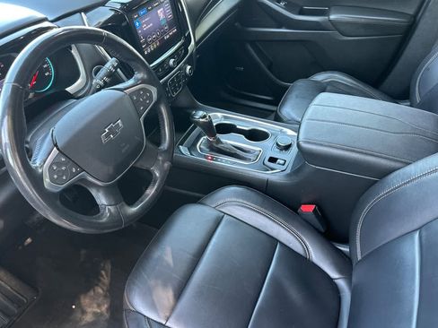 Used 2020 Chevrolet Traverse RS FWD image 14