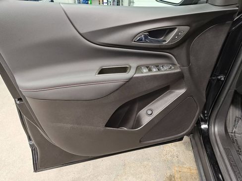 Used 2024 Chevrolet Equinox RS image 16