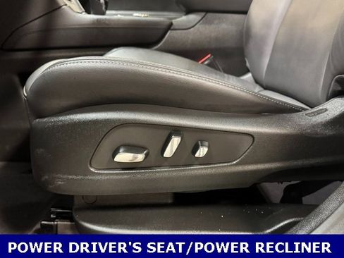 Used 2025 Cadillac XT6 Premium Luxury image 14