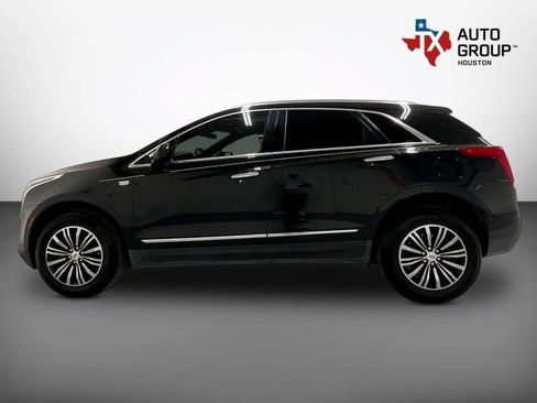 Used 2017 Cadillac XT5 Luxury w/ Driver Awareness Package FWD image 9