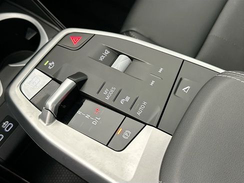 Used 2025 BMW X1 xDrive28i image 16