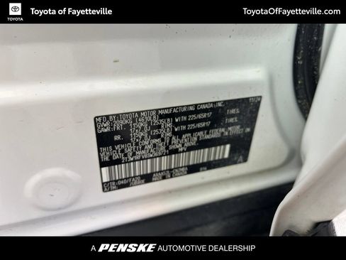Used 2025 Toyota RAV4 XLE FWD image 34
