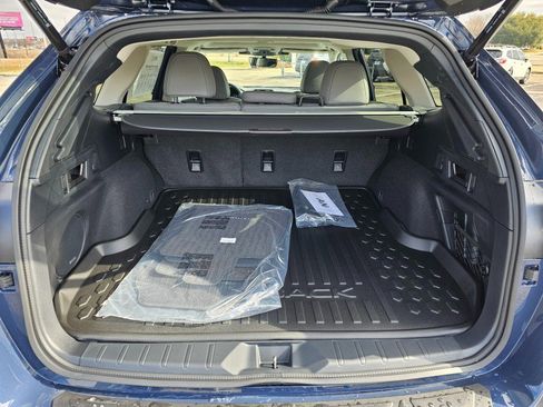 Used 2025 Subaru Outback Limited w/ Popular Package #2 AWD/4WD image 5