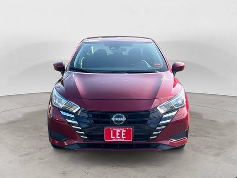 Used 2024 Nissan Versa SV FWD image 8