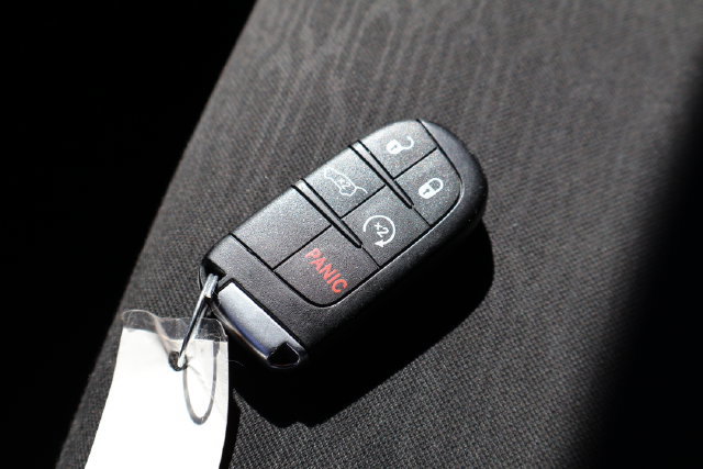 Used 2025 Dodge Durango GT AWD/4WD image 33