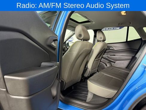 Used 2025 Chevrolet Trax ACTIV w/ Sunroof Package FWD image 13