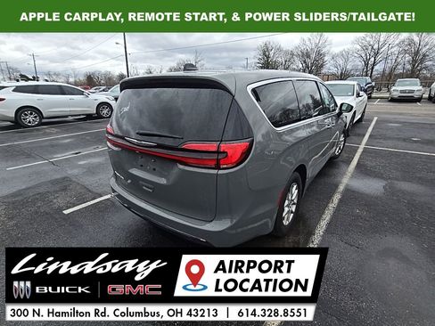 Used 2025 Chrysler Pacifica Select image 20