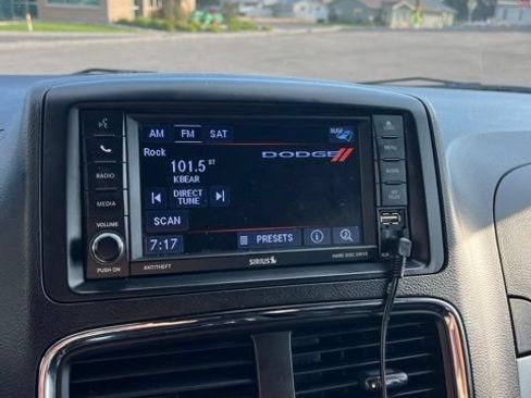 Used 2018 Dodge Grand Caravan GT FWD image 42