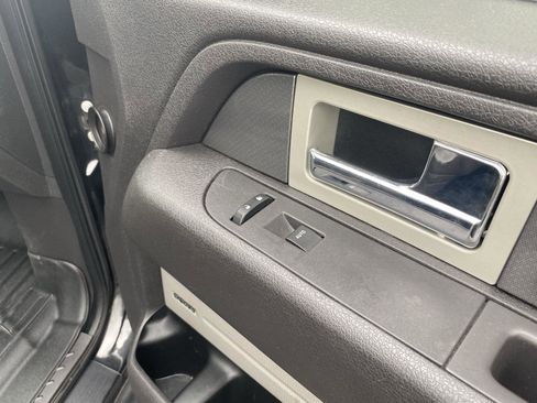 Used 2011 Ford F150 Raptor w/ Raptor Luxury Pkg image 37