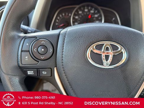 Used 2015 Toyota RAV4 LE image 21