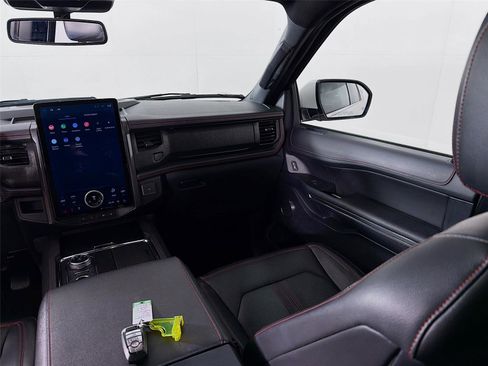 Used 2022 Ford Expedition Limited image 20