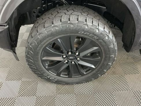 Used 2020 Ford F150 Lariat w/ Equipment Group 502A Luxury AWD/4WD image 31