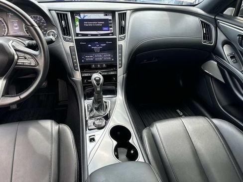 Used 2019 INFINITI Q60 3.0t Luxe w/ Essential Package AWD/4WD image 16