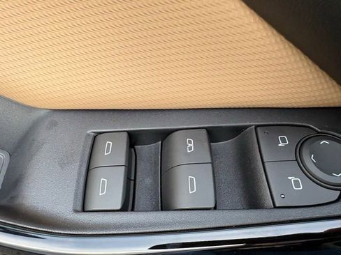 New 2026 Chevrolet Equinox ACTIV FWD image 21