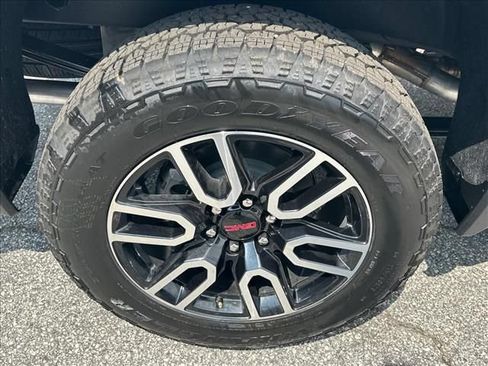 New 2026 GMC Sierra 1500 AT4 w/ AT4 Premium Package AWD/4WD image 16
