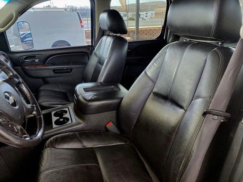 Used 2010 Chevrolet Silverado 2500 LTZ AWD/4WD image 15