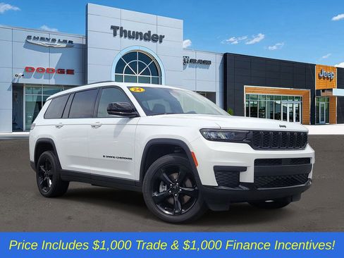Certified 2024 Jeep Grand Cherokee L Altitude AWD/4WD image 1