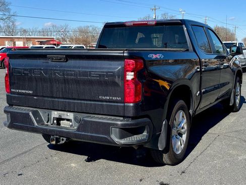 Used 2023 Chevrolet Silverado 1500 Custom AWD/4WD image 6