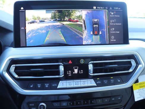 Used 2024 BMW X3 sDrive30i w/ Premium Package w/ZPA RWD image 40