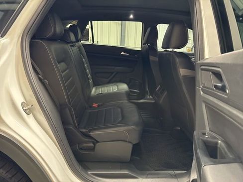 Used 2020 Volkswagen Atlas Cross Sport SEL Premium AWD/4WD image 26