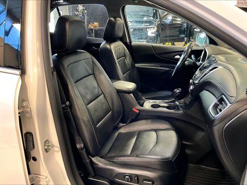 Used 2019 Chevrolet Equinox Premier image 11