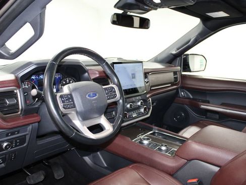 Used 2022 Ford Expedition Limited AWD/4WD image 24