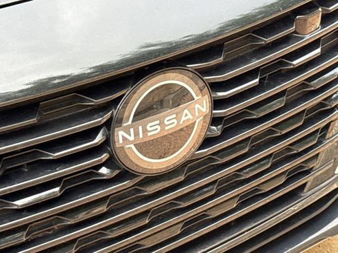 Used 2024 Nissan Sentra SV FWD image 4